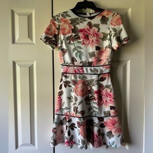 Love…ady dress size small